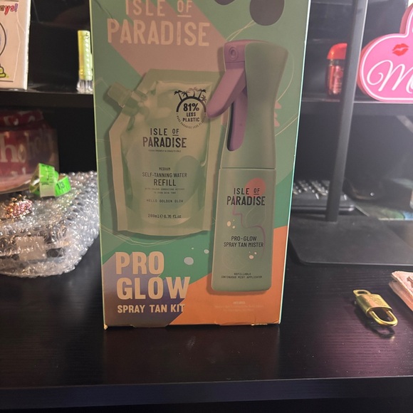 Isle of Paradise Other - Isle of Paradise Pro Glow Spray Tan Kit with Mint and Coral